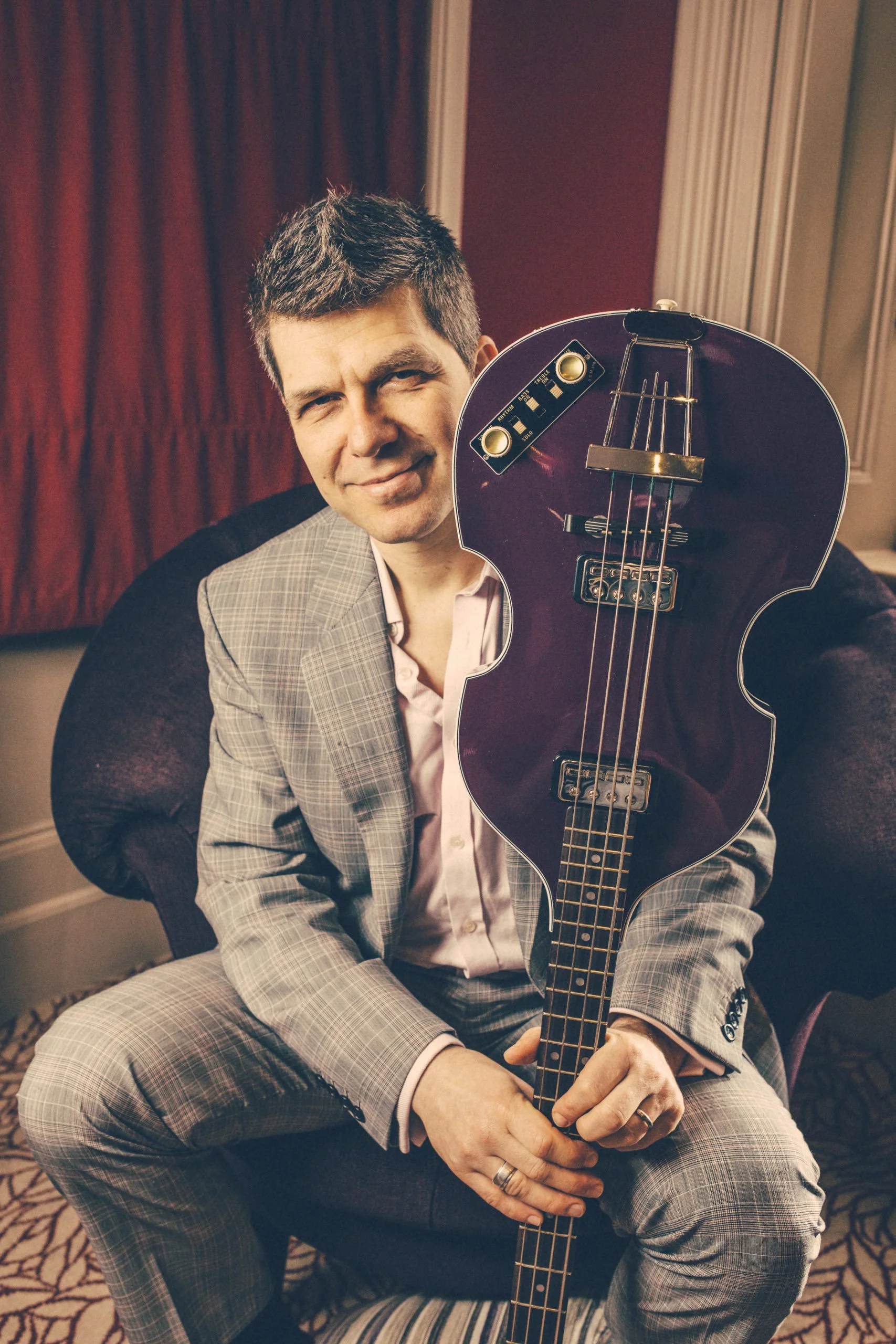 Stefan now proudly a Hofner bass artist