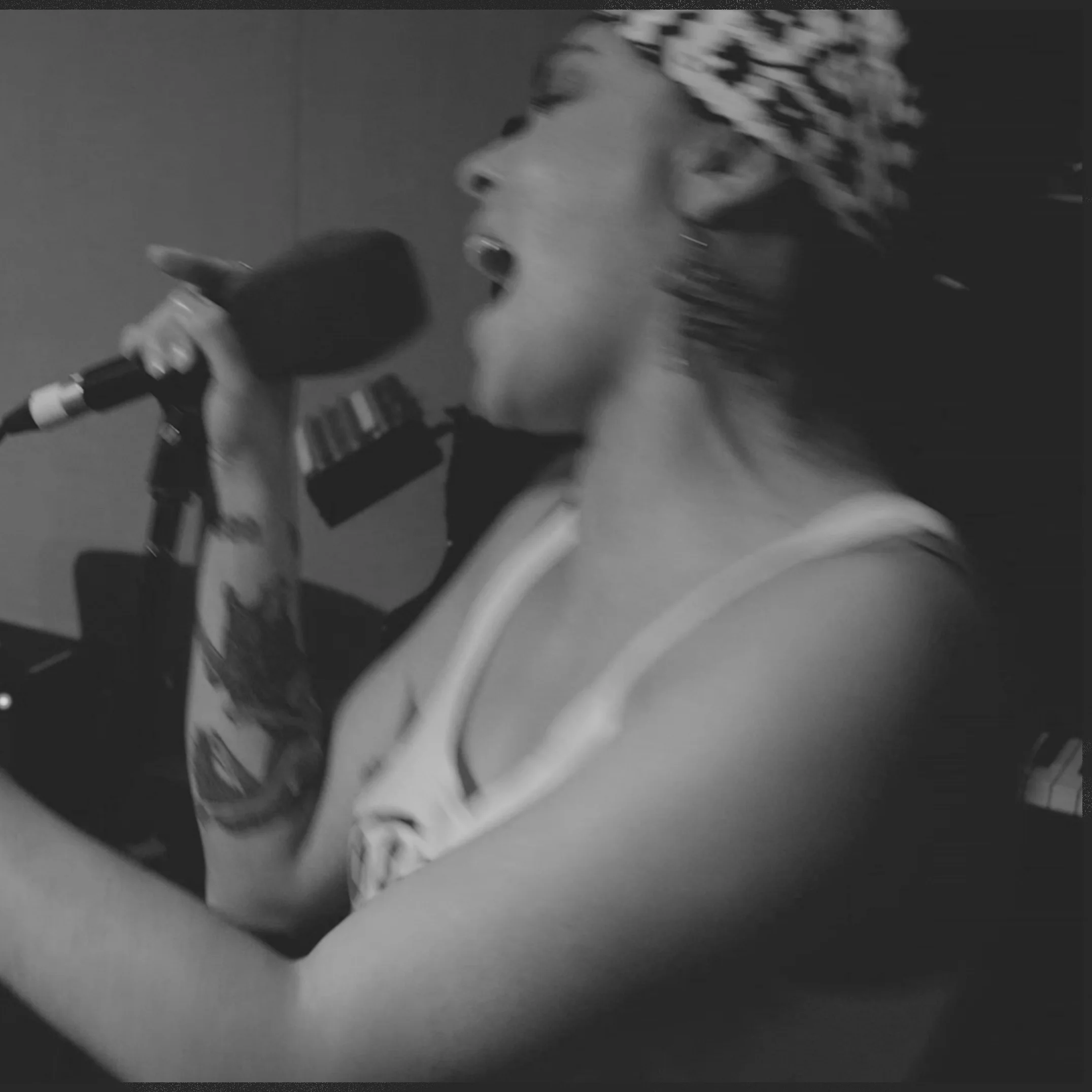 World Premiere: Masterlink Sessions and Diana Silveira bring the funk